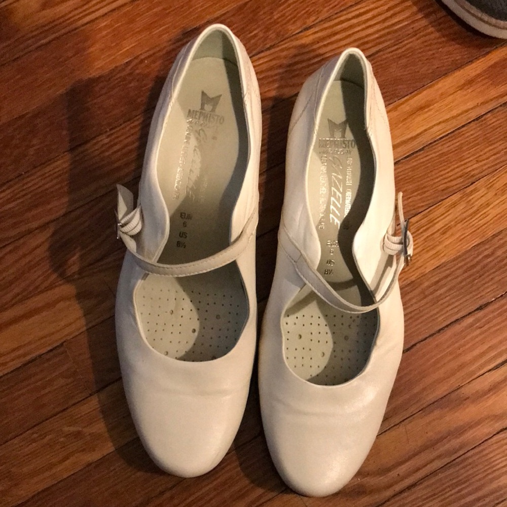 Mephisto airrelax Gazelle genuine leather white wedges Mary Janes shoes sise 8.5